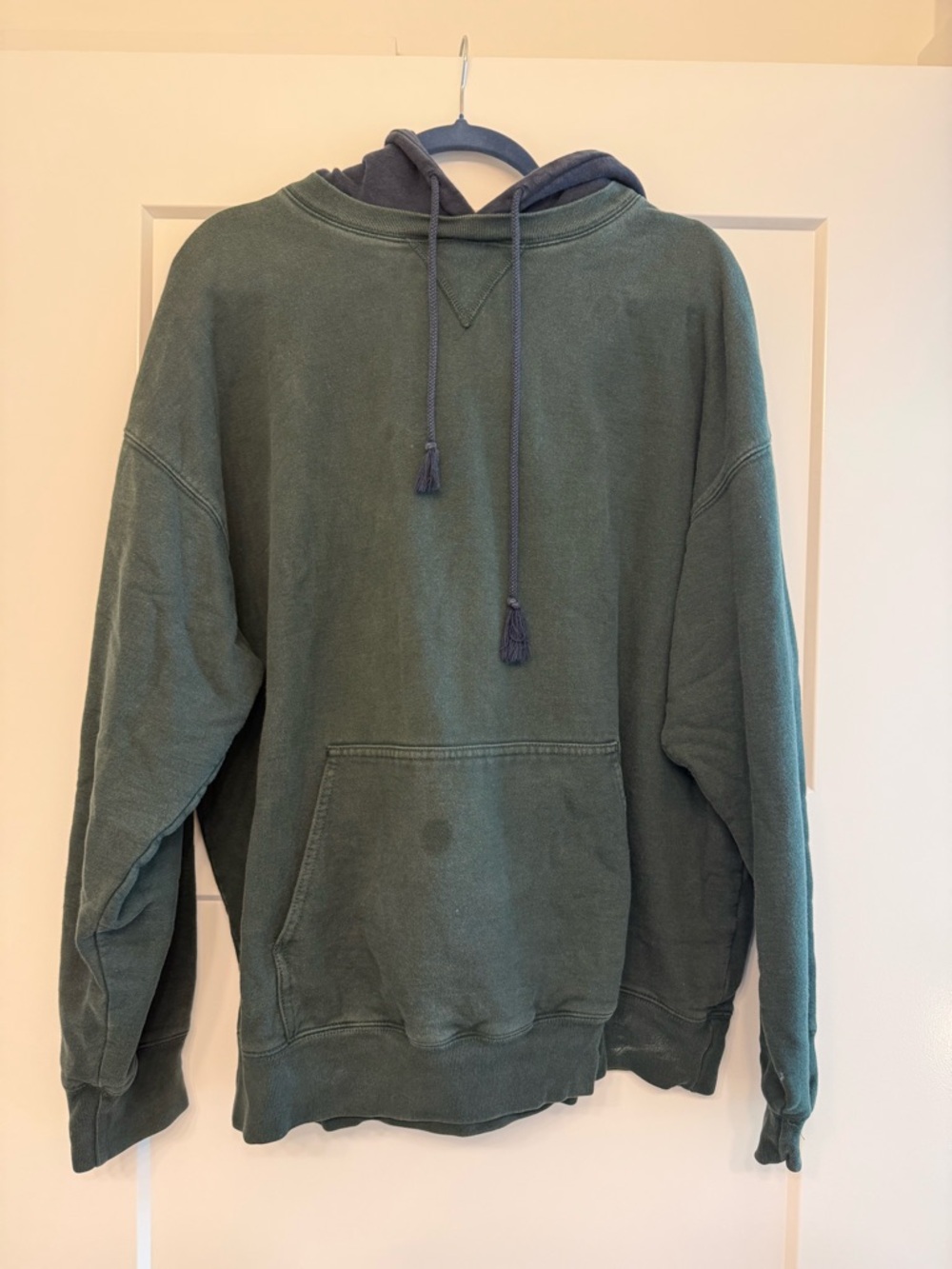 Brandy Melville two tone sweatshirt